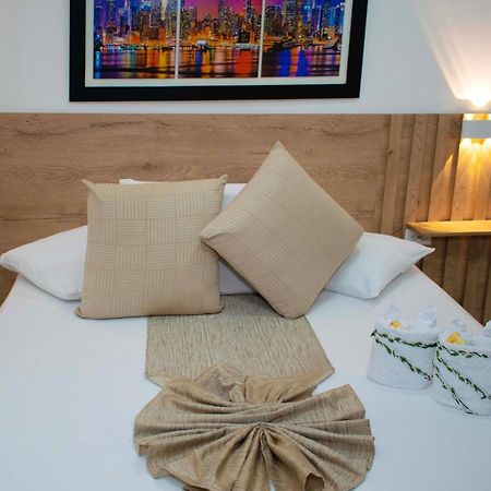 Sixth House Suite Cali Ngoại thất bức ảnh