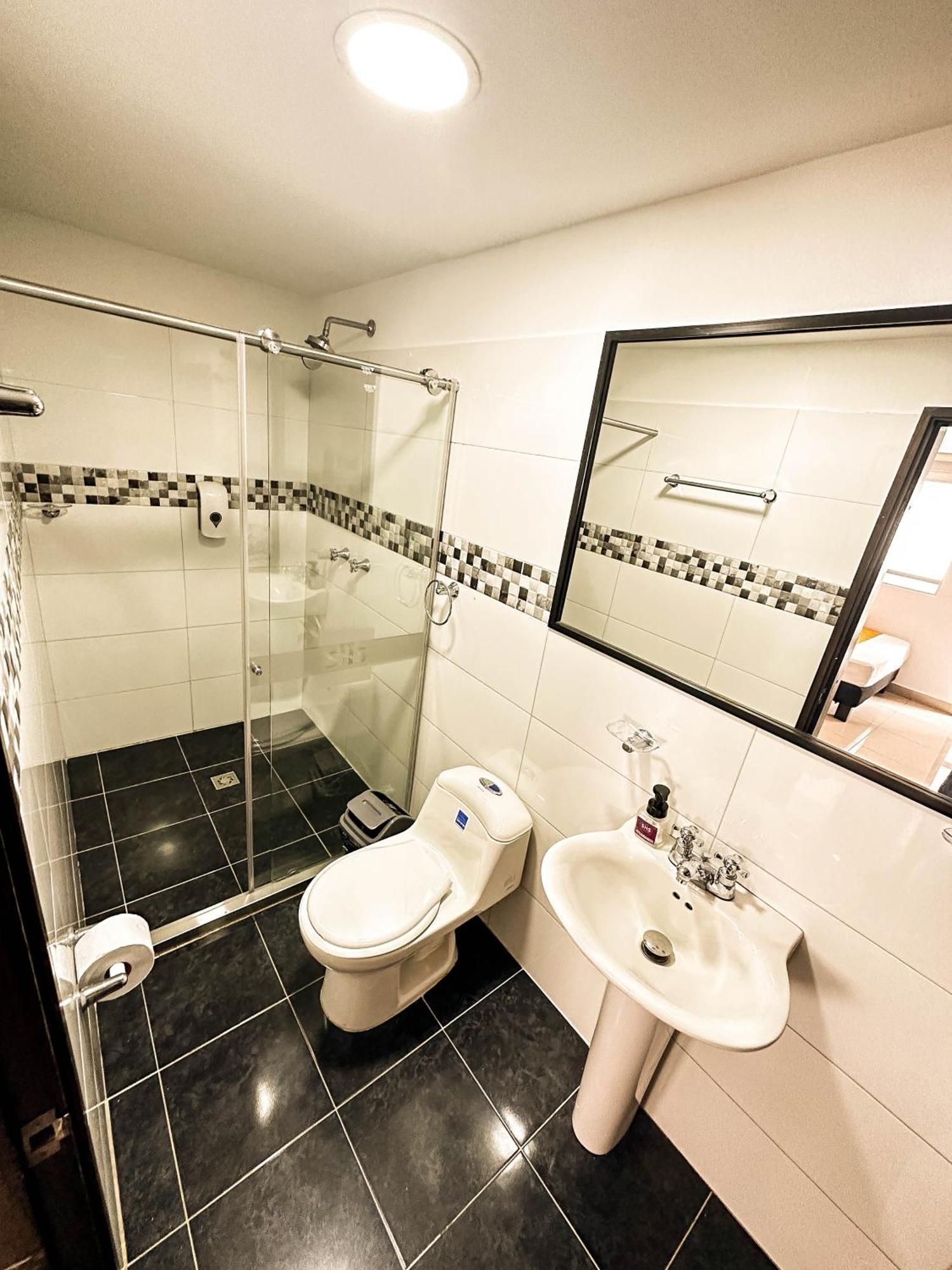 Sixth House Suite Cali Ngoại thất bức ảnh