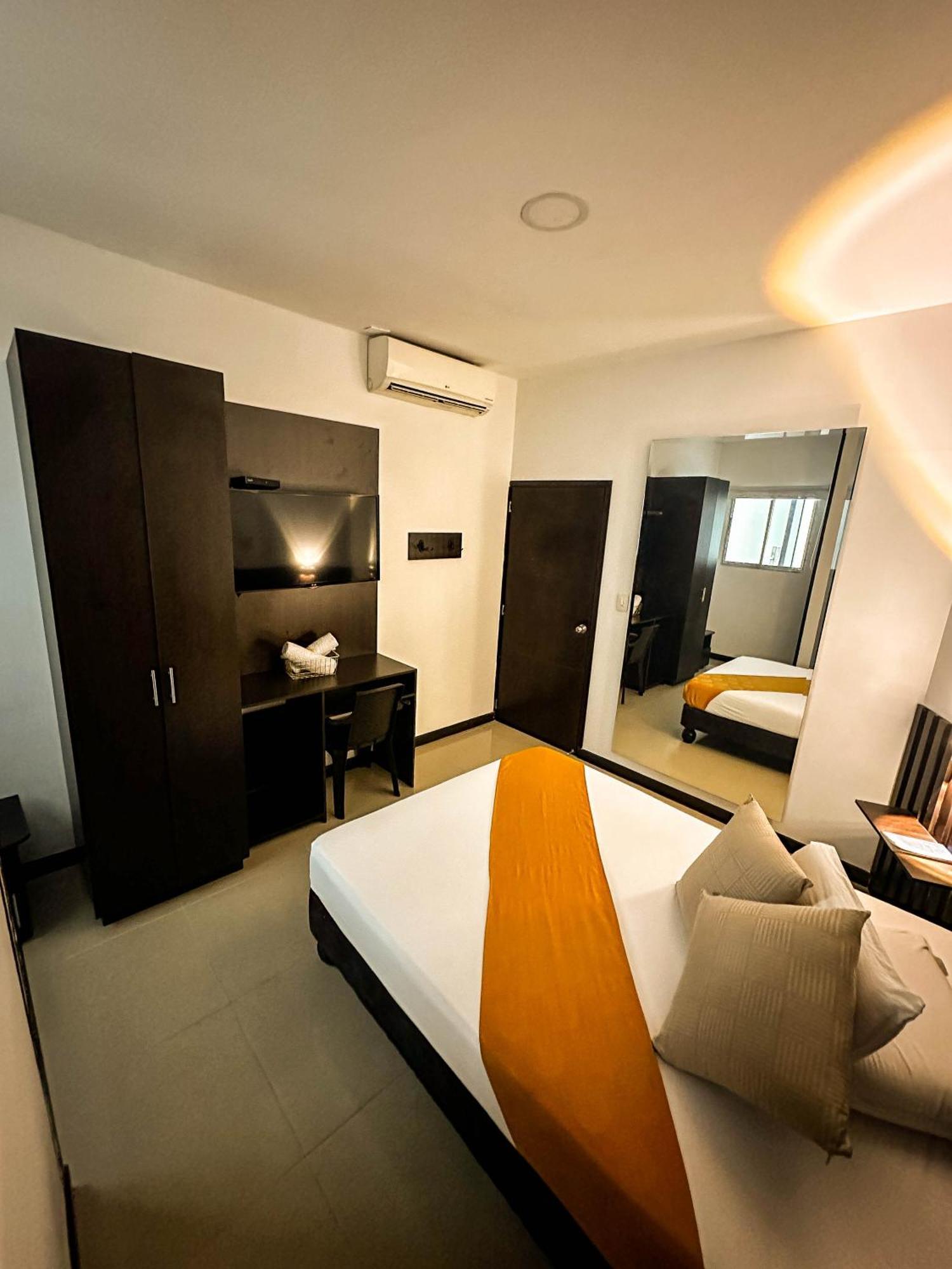 Sixth House Suite Cali Ngoại thất bức ảnh